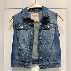 Mossimo Distressed Denim Vest M